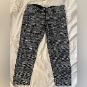 Nike Dri-Fit Crop Pants Size M